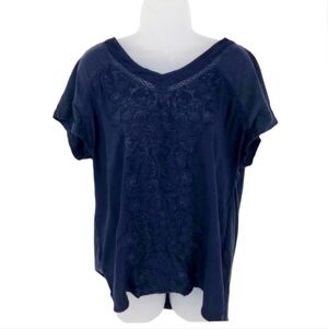 Gloria Vanderbilt Tee With with Floral Embroidery‎ Size M